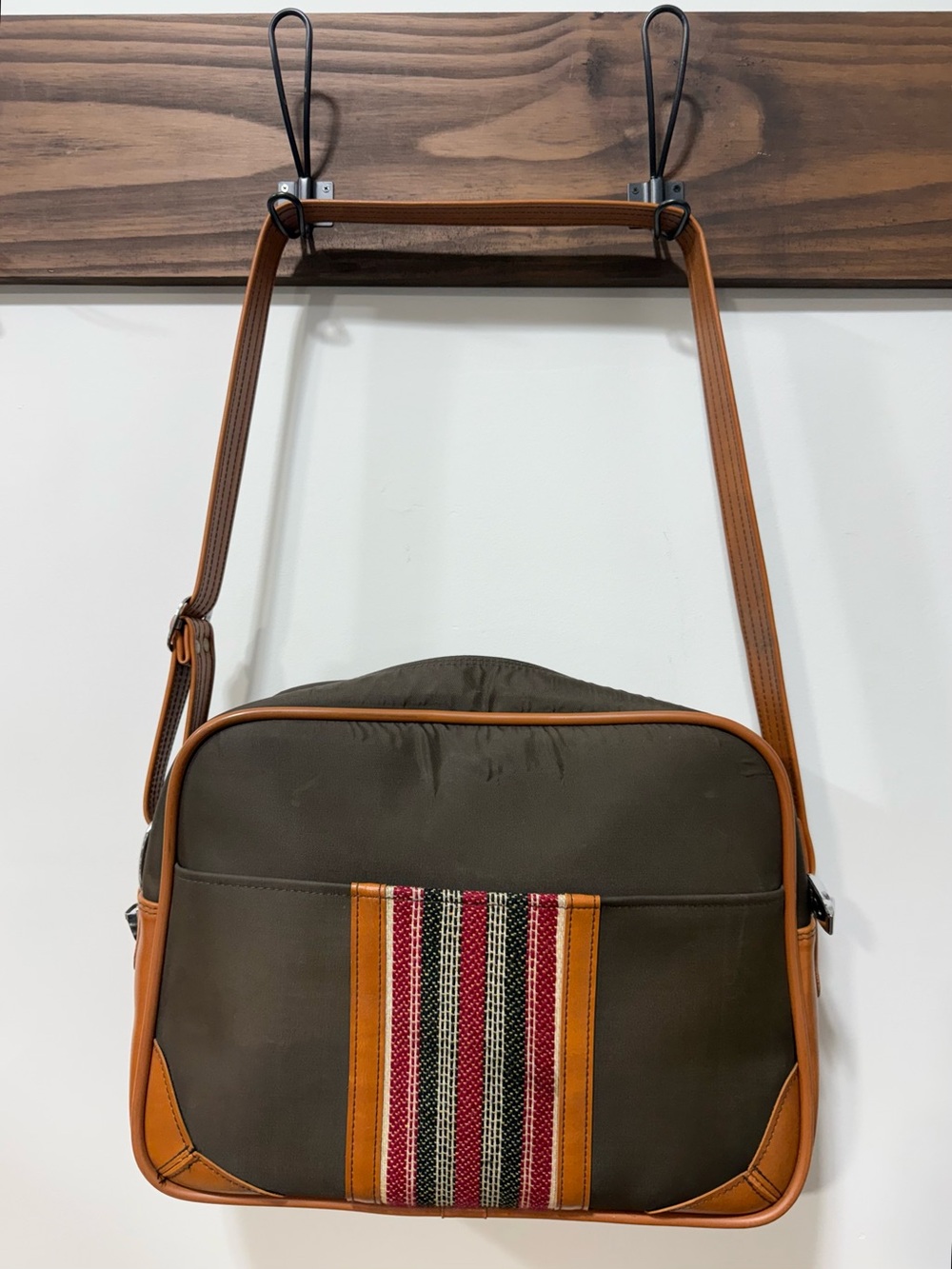 Vintage American Tourister Brown Shoulder Travel/Tote Bag EUC